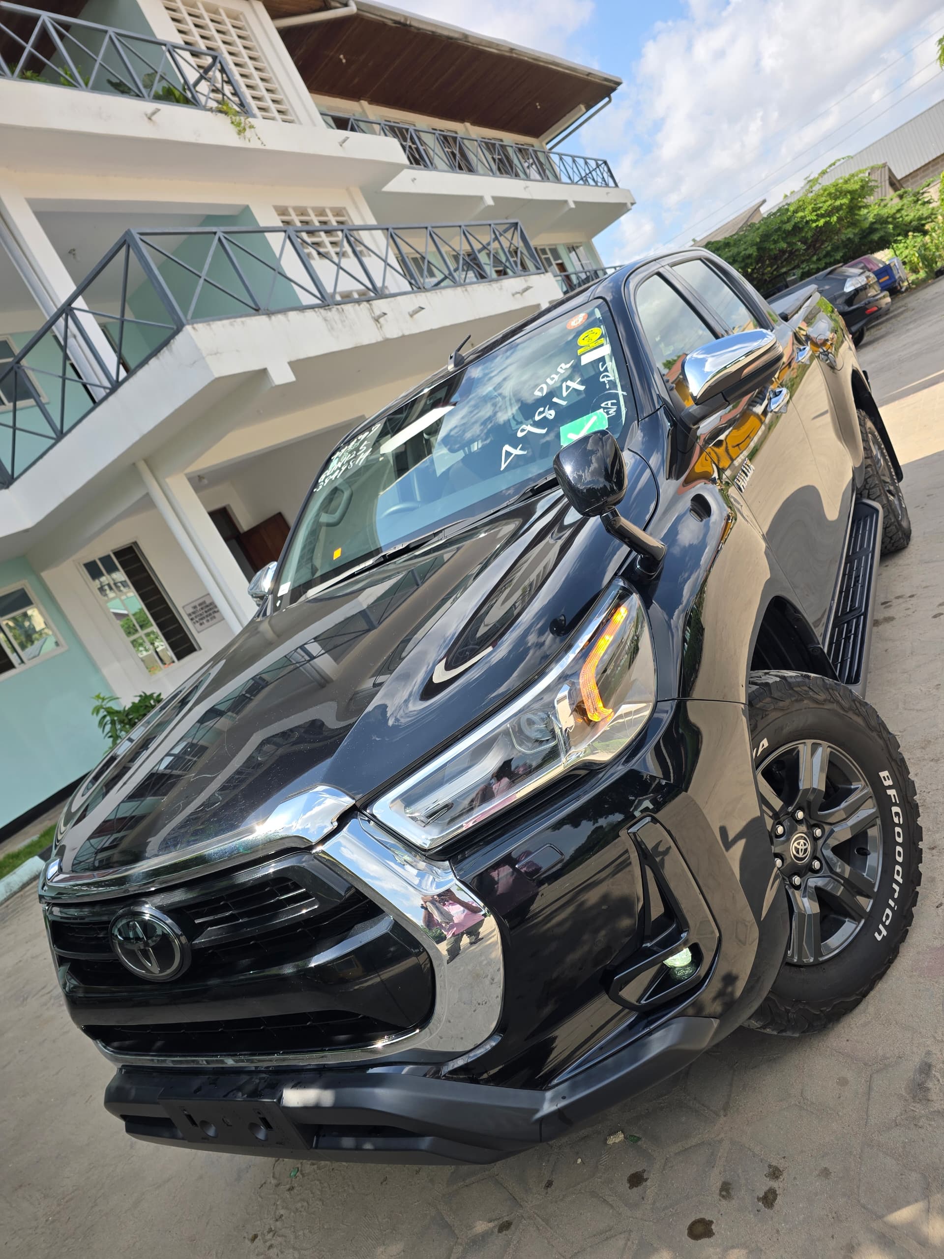 Toyota Hilux (TZ🇹🇿)